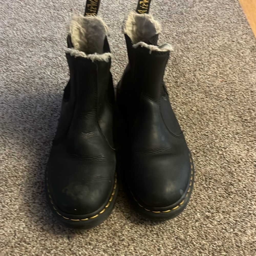 Dr. Martens Leonore size 9